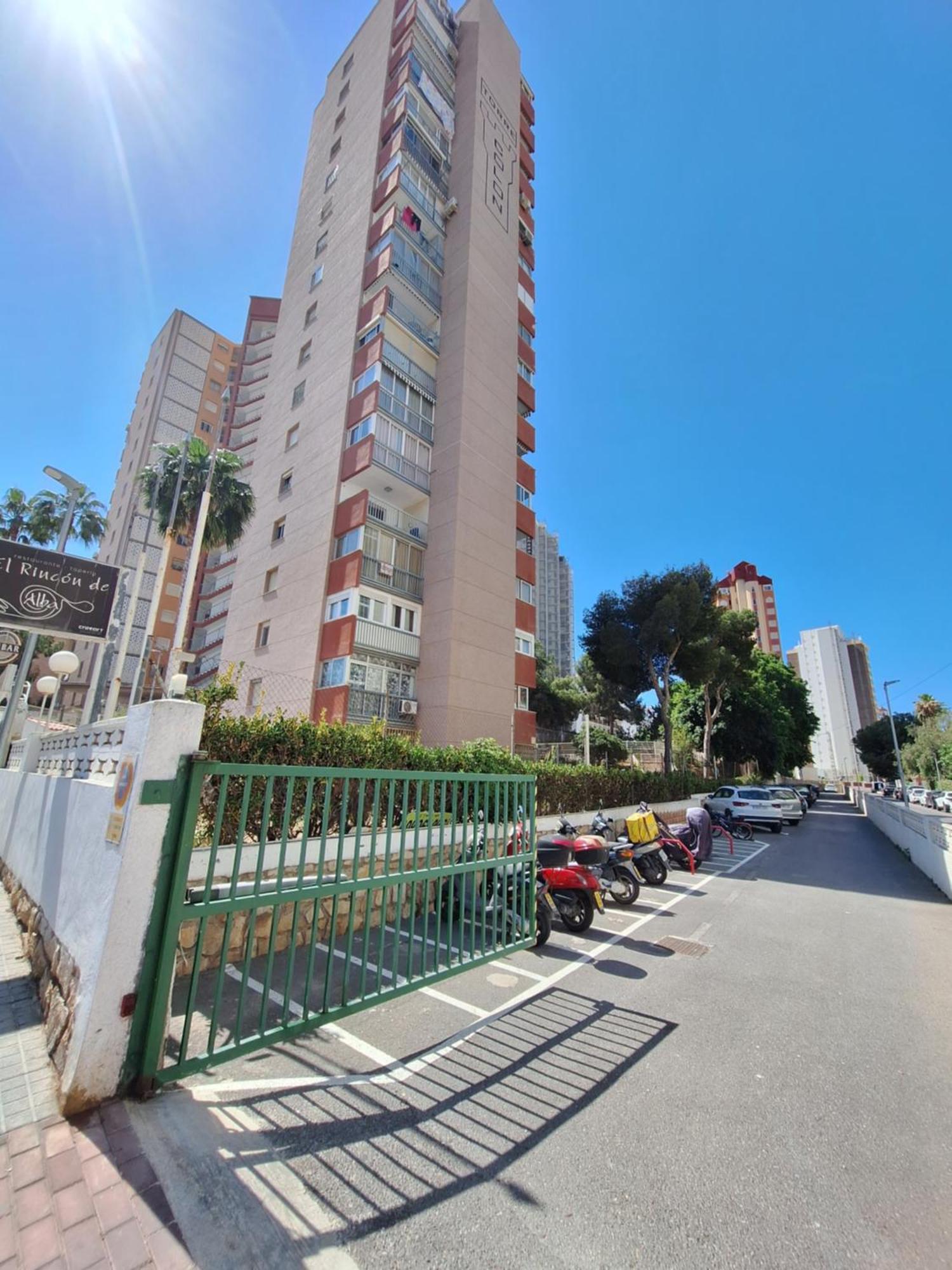 Beautiful 2 Bedrooms Aparatament ベニドルム エクステリア 写真