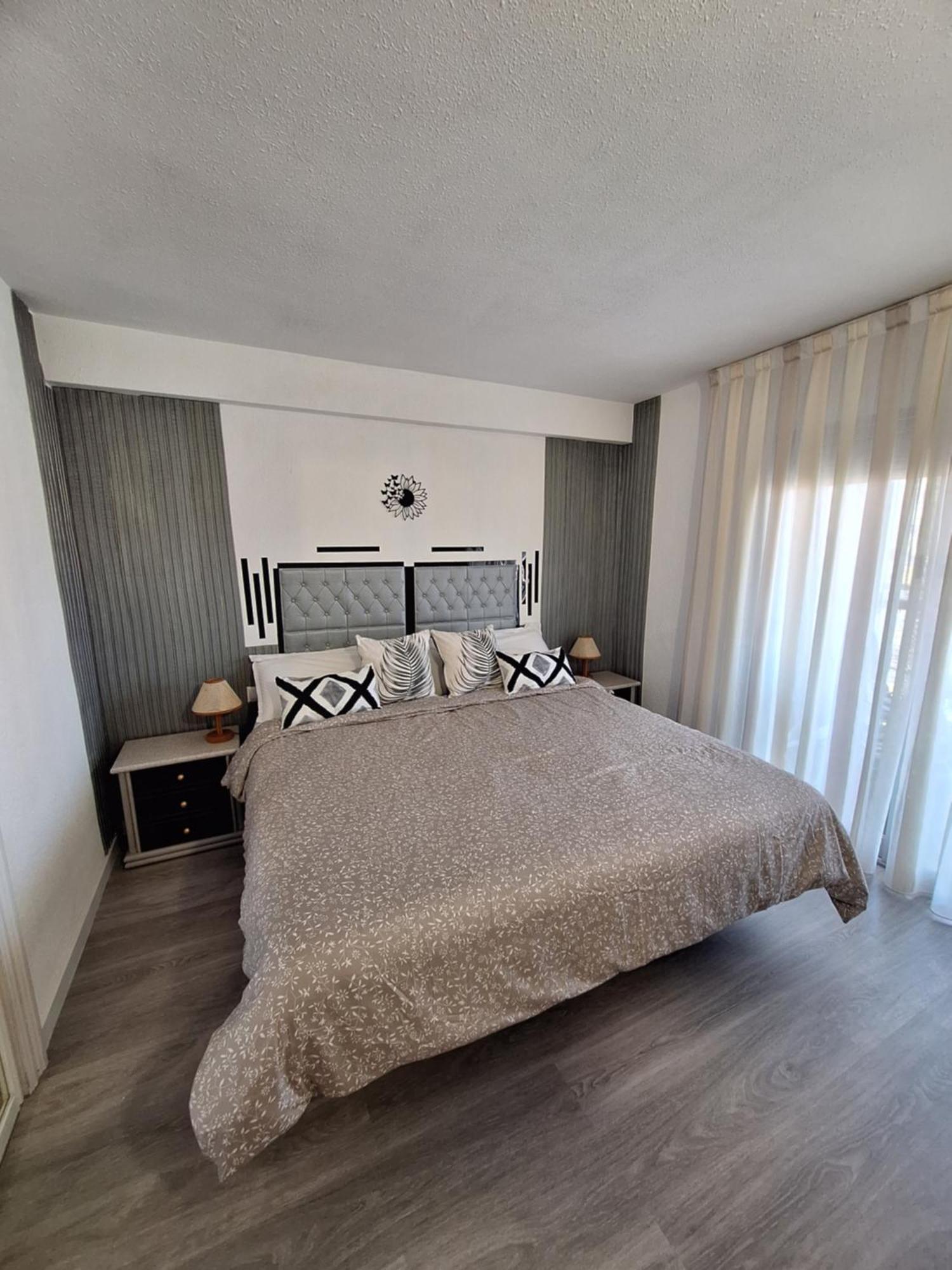 Beautiful 2 Bedrooms Aparatament ベニドルム エクステリア 写真